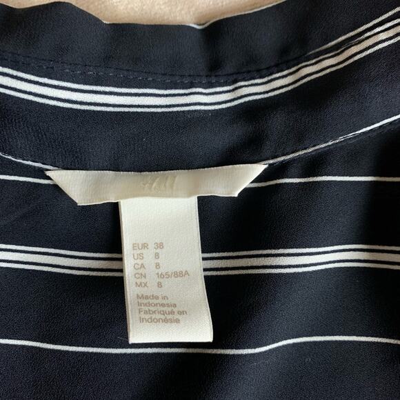 H&M Navy Pinstripe Button Up Shirt - Picture 4 of 4